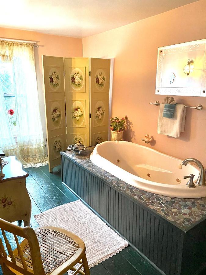 The Bella Ella Bed And Breakfast Canandaigua Zewnętrze zdjęcie