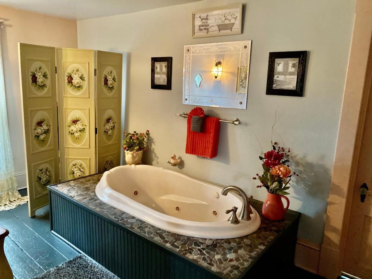 The Bella Ella Bed And Breakfast Canandaigua Zewnętrze zdjęcie