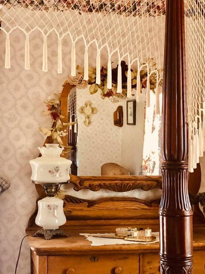 The Bella Ella Bed And Breakfast Canandaigua Zewnętrze zdjęcie